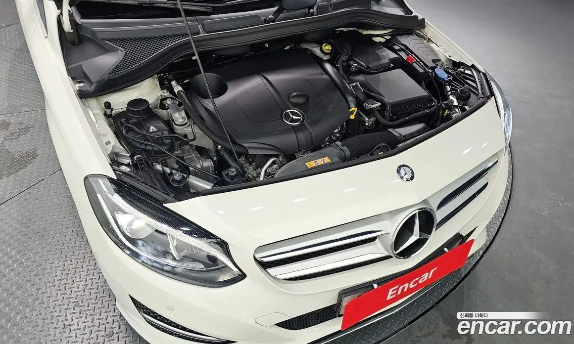 Mercedes-Benz B-Class 2017 2.1 автомат (гидро), фото 6 Mercedes-Benz B-Class 2017 2.1 автомат (гидро), фото 6