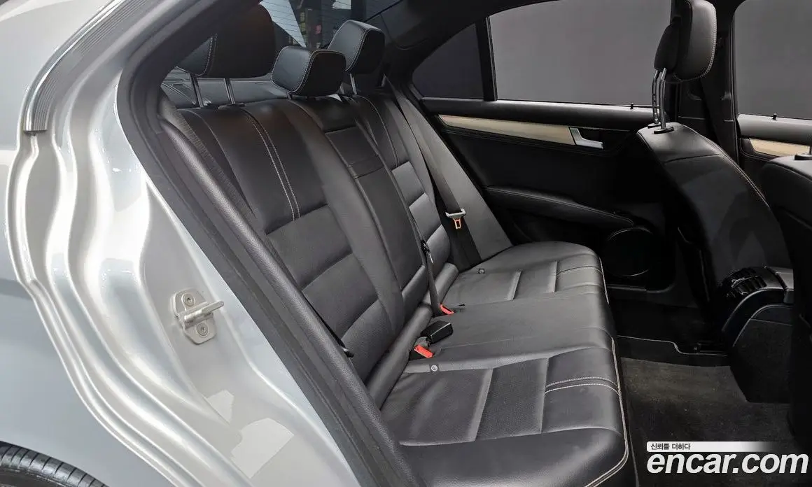 Mercedes-Benz C-Class 2013 1.8 автомат (гидро), фото 12 Mercedes-Benz C-Class 2013 1.8 автомат (гидро), фото 12
