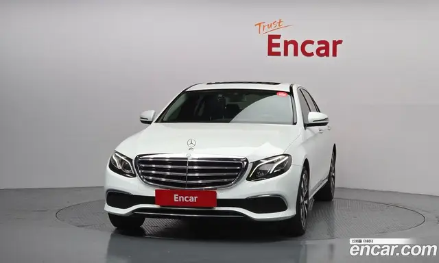 Mercedes-Benz E-Class 2016 1.9 автомат (гидро), миниатюра 3