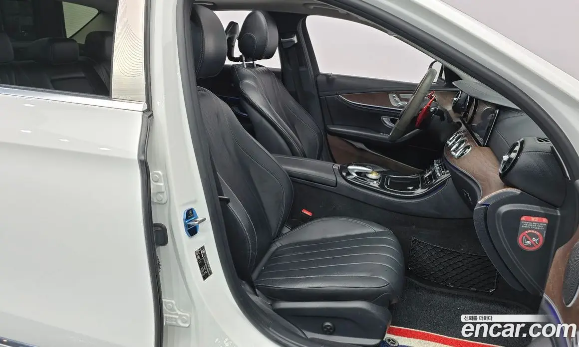 Mercedes-Benz E-Class 2016 1.9 автомат (гидро), фото 10