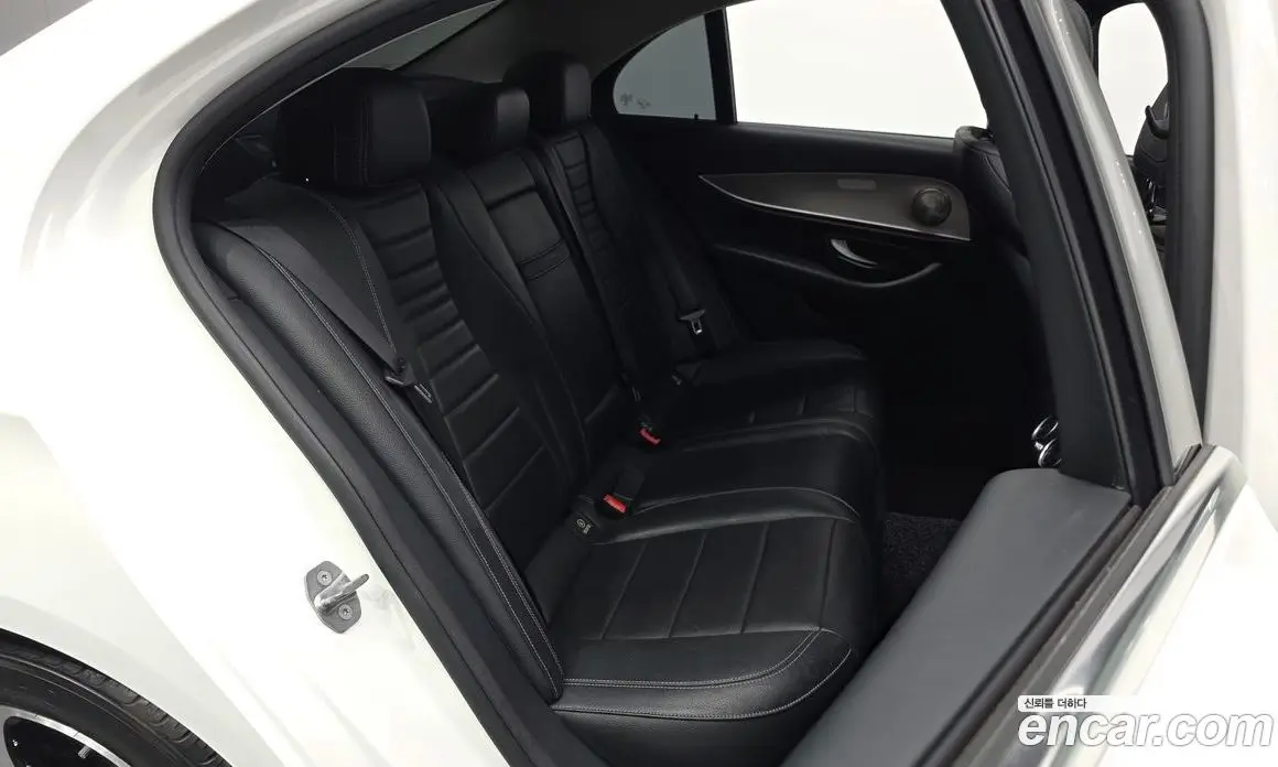 Mercedes-Benz E-Class 2017 2.0 автомат (гидро), фото 11