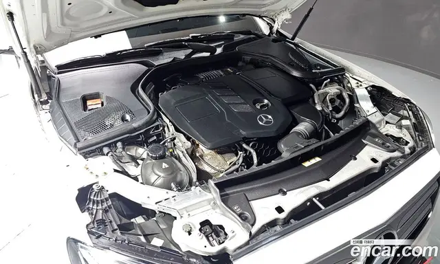 Mercedes-Benz E-Class 2019 1.9 автомат (гидро), миниатюра 6