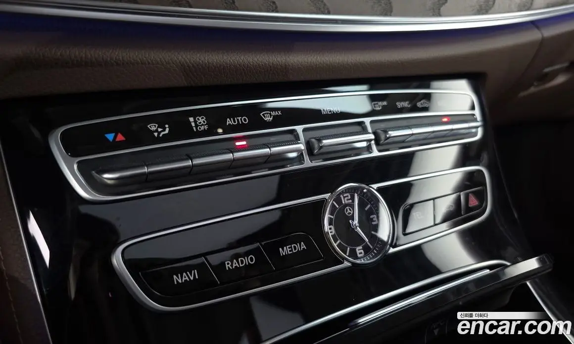 Mercedes-Benz E-Class 2019 1.9 автомат (гидро), фото 16
