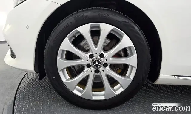 Mercedes-Benz E-Class 2019 1.9 автомат (гидро), миниатюра 5