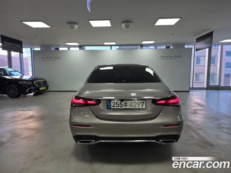Mercedes-Benz E-Class 2021 2.0 автомат (гидро), фото 4
