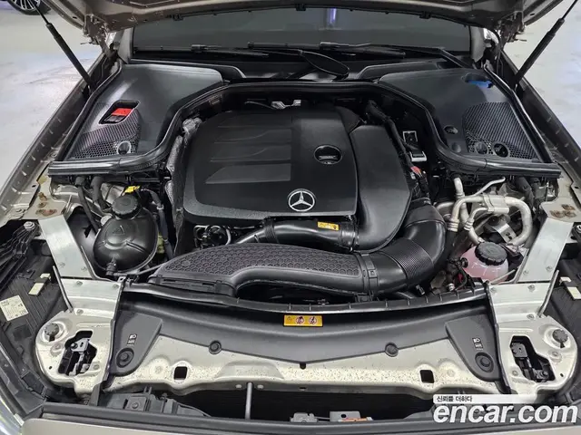 Mercedes-Benz E-Class 2021 2.0 автомат (гидро), миниатюра 6
