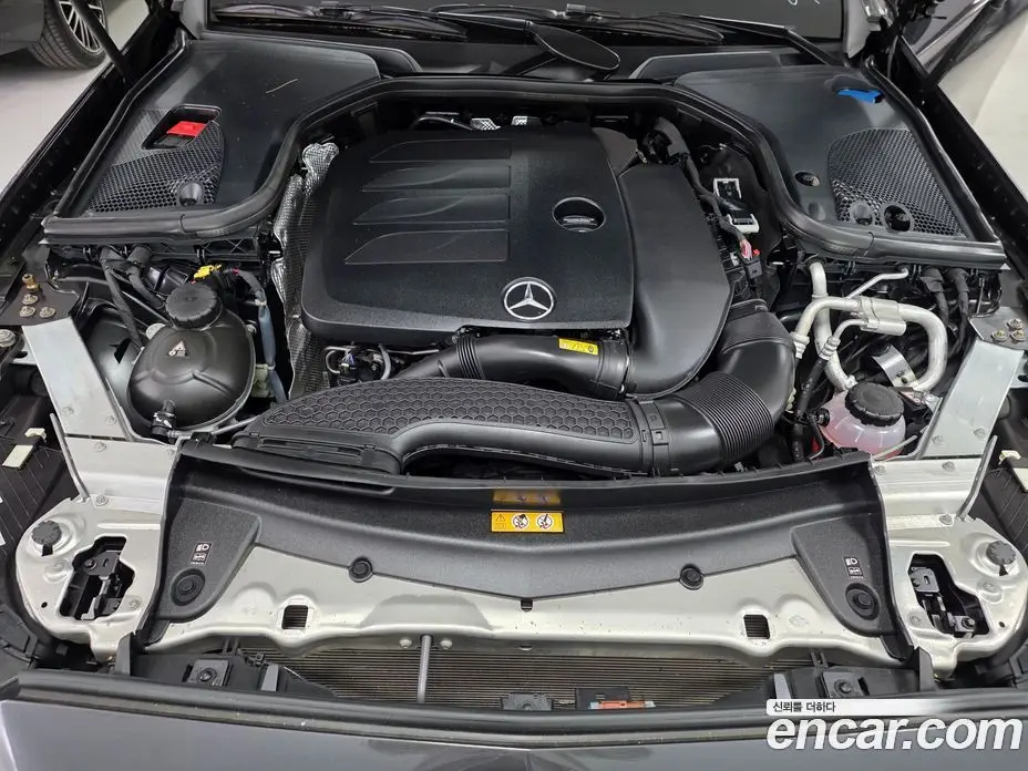 Mercedes-Benz E-Class 2023 2.0 автомат (гидро), фото 6 Mercedes-Benz E-Class 2023 2.0 автомат (гидро), фото 6