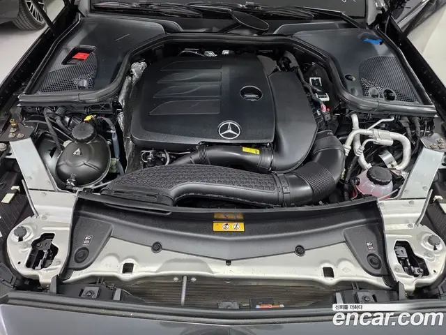 Mercedes-Benz E-Class 2023 2.0 автомат (гидро), миниатюра 6 Mercedes-Benz E-Class 2023 2.0 автомат (гидро), миниатюра 6