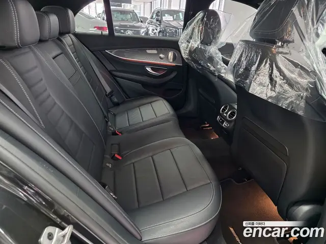 Mercedes-Benz E-Class 2023 2.0 автомат (гидро), миниатюра 10 Mercedes-Benz E-Class 2023 2.0 автомат (гидро), миниатюра 10