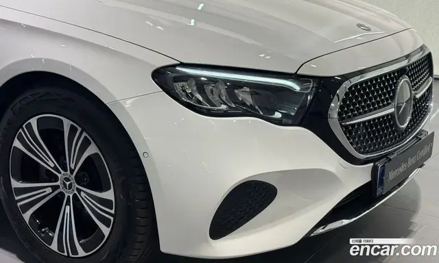 Mercedes-Benz E-Class 2025 2.0 автомат (гидро), миниатюра 11