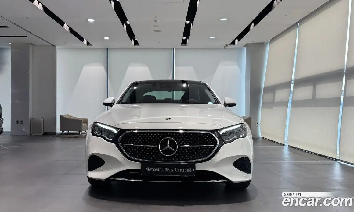 Mercedes-Benz E-Class 2025 2.0 автомат (гидро), фото 3