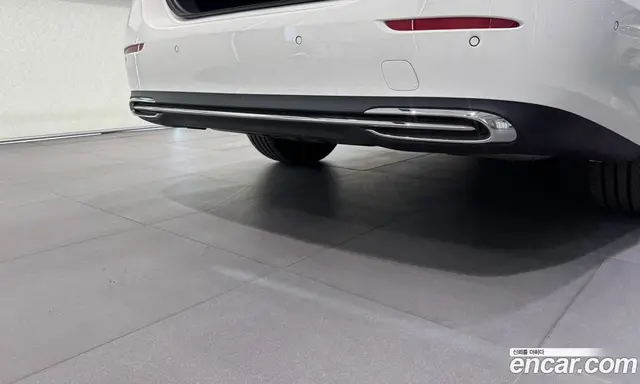 Mercedes-Benz E-Class 2025 2.0 автомат (гидро), миниатюра 10
