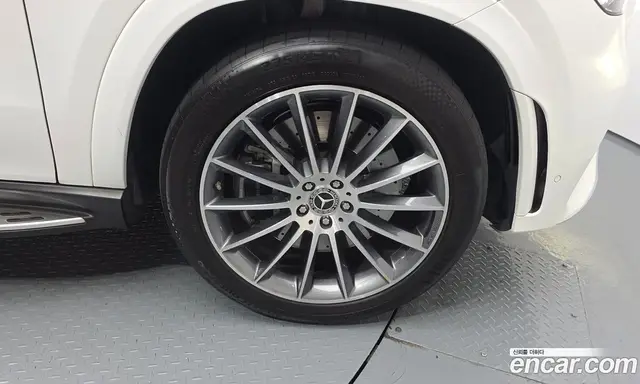 Mercedes-Benz GLE-Class 2023 2.9 автомат (гидро), миниатюра 7