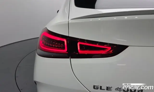 Mercedes-Benz GLE-Class 2023 2.9 автомат (гидро), миниатюра 9