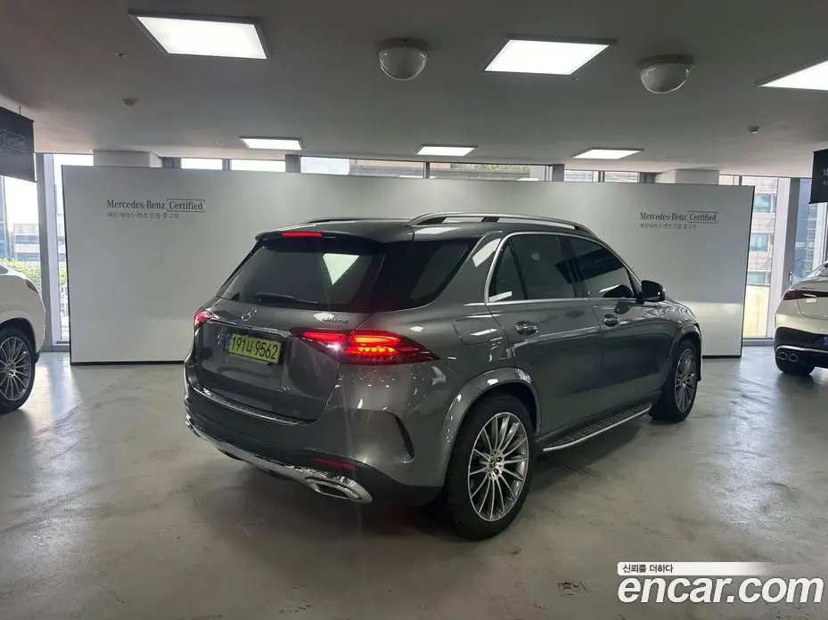 Mercedes-Benz GLE-Class 2025 3.0 автомат (гидро), фото 2 Mercedes-Benz GLE-Class 2025 3.0 автомат (гидро), фото 2