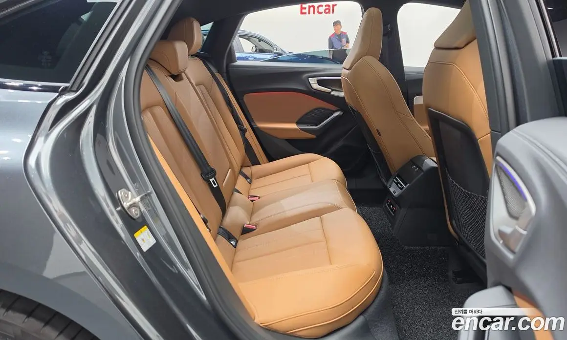 Audi A5 2025 2.0 автомат (гидро), фото 17