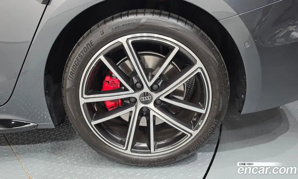 Audi A5 2025 2.0 автомат (гидро), фото 7
