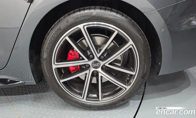 Audi A5 2025 2.0 автомат (гидро), миниатюра 7