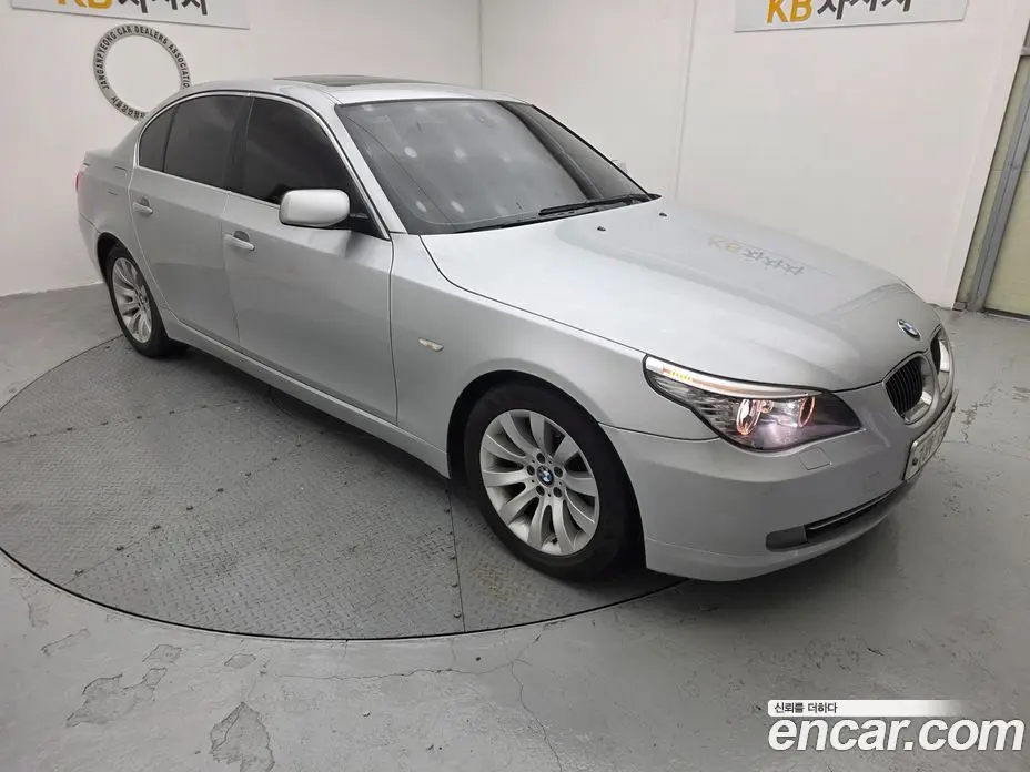 BMW 5 серия 2008 3.0 автомат (гидро), фото 12