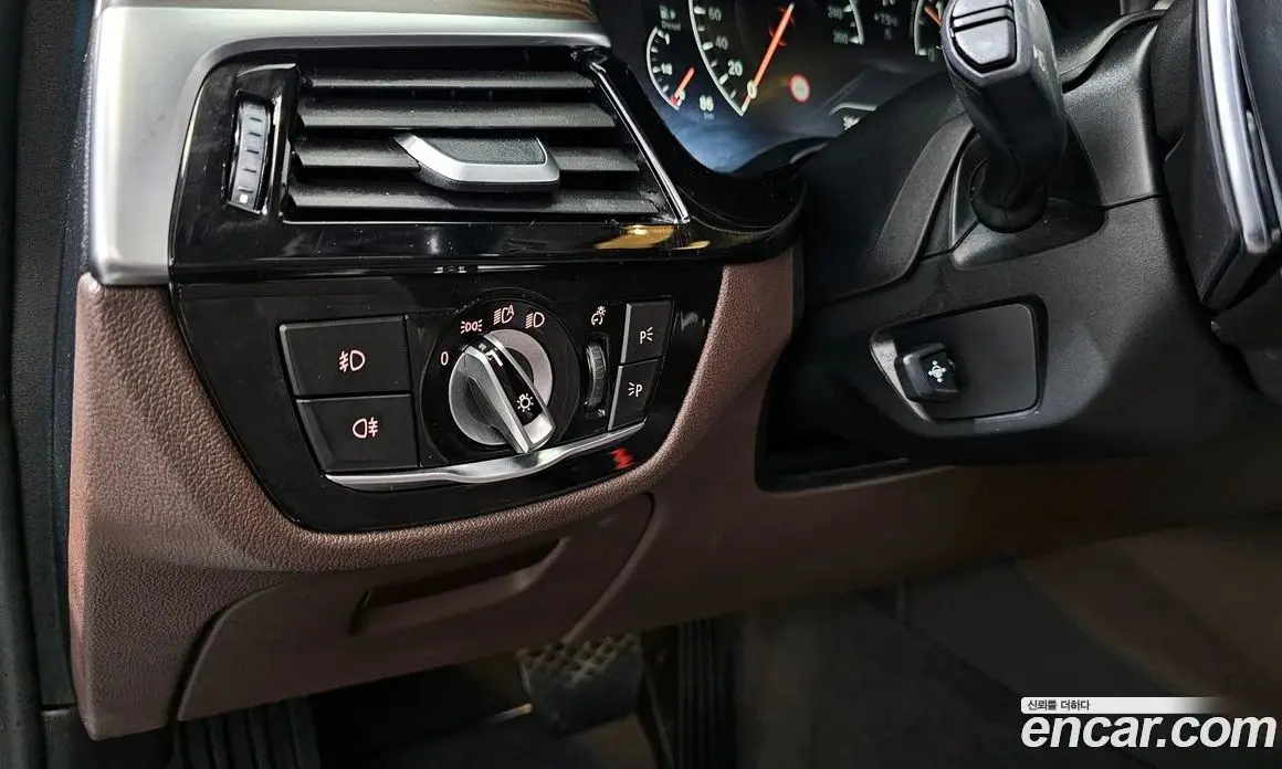 BMW 5 серия 2019 2.0 автомат (гидро), фото 15