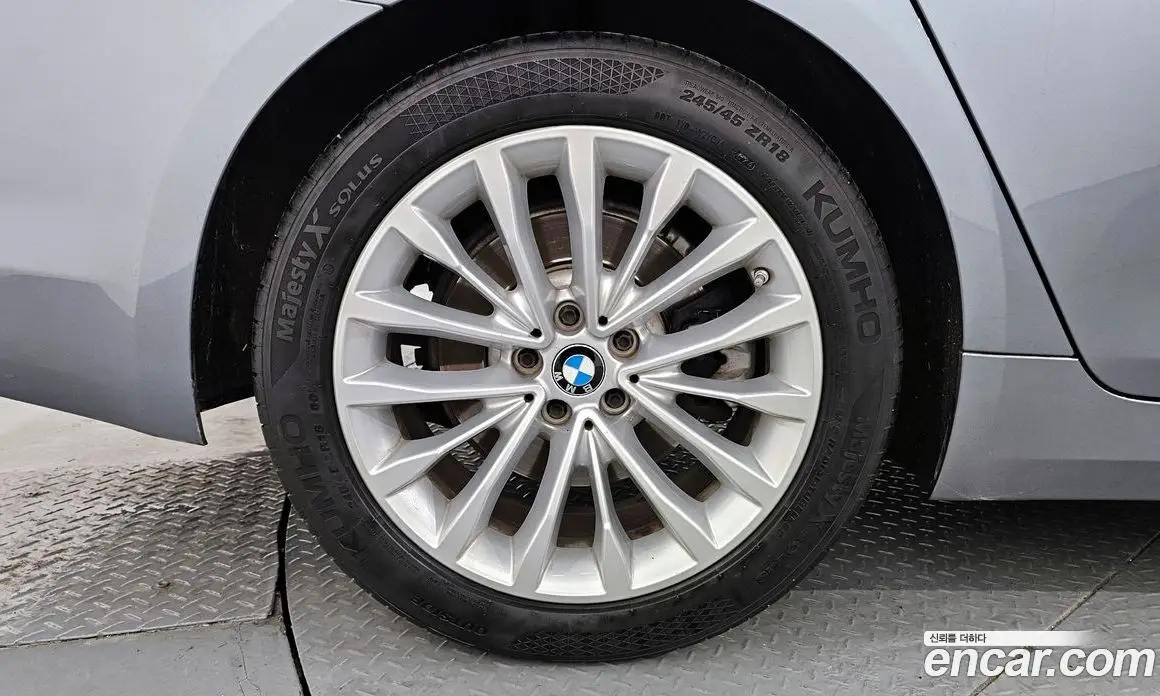 BMW 5 серия 2019 2.0 автомат (гидро), фото 5