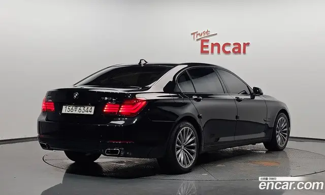 BMW 7 серия, 2013, 109 398 км