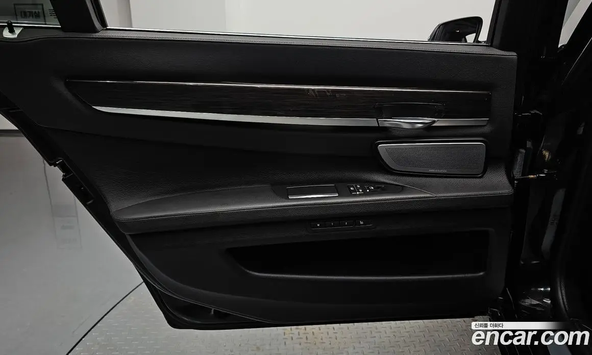 BMW 7 серия 2013 4.4 автомат (гидро), фото 14