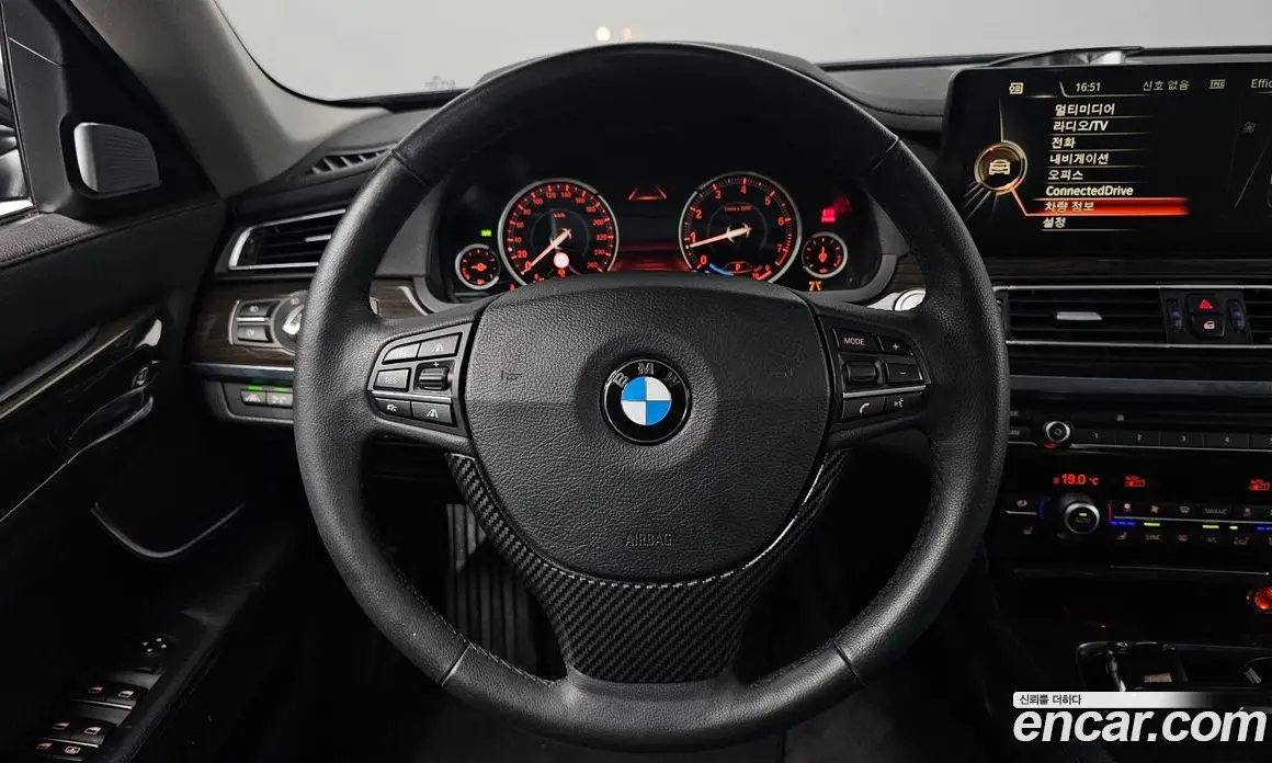 BMW 7 серия 2013 4.4 автомат (гидро), фото 19