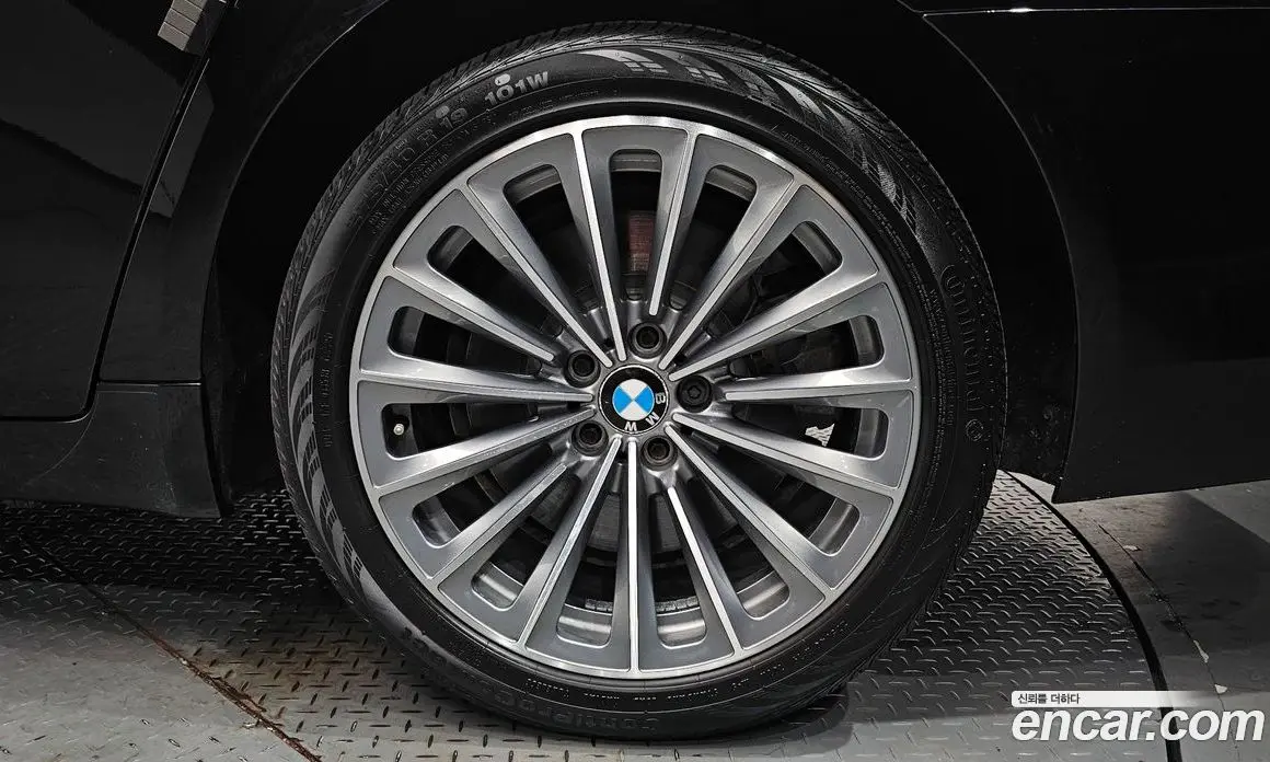 BMW 7 серия 2013 4.4 автомат (гидро), фото 6