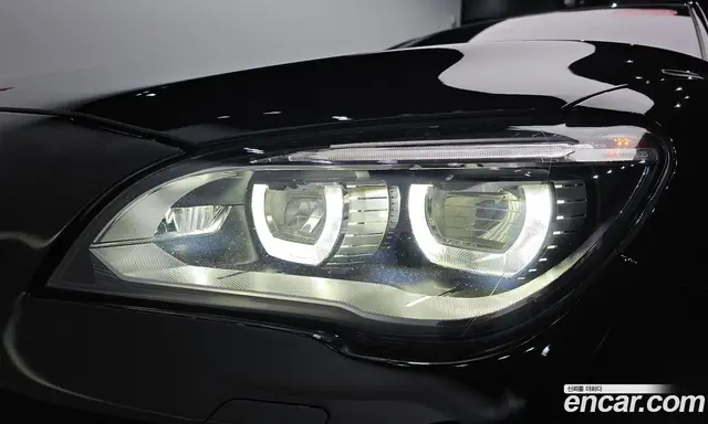BMW 7 серия 2013 4.4 автомат (гидро), миниатюра 7