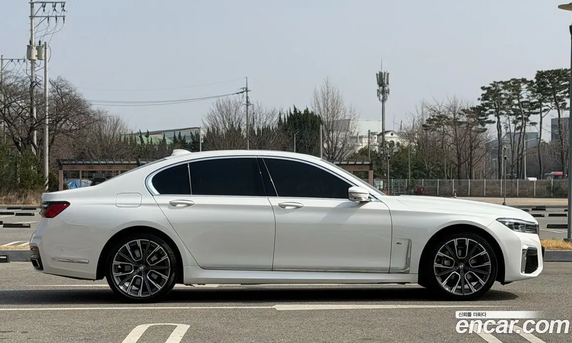 BMW 7 серия 2021 3.0 автомат (гидро), фото 12