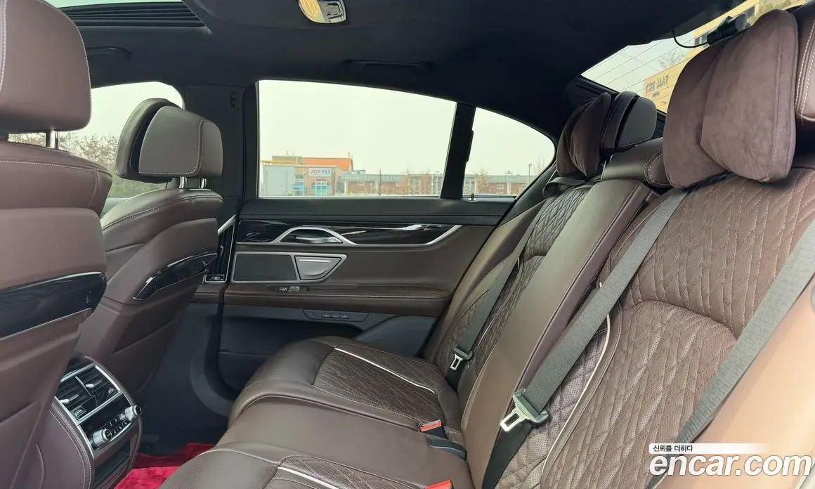 BMW 7 серия 2021 3.0 автомат (гидро), фото 10