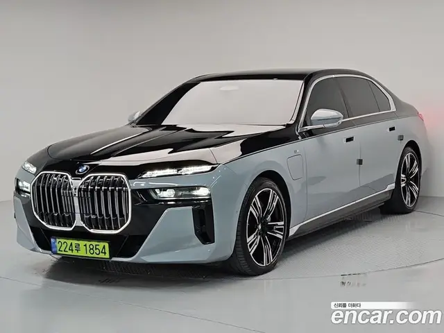 BMW 7 серия 2023 3.0 автомат (гидро), миниатюра 2