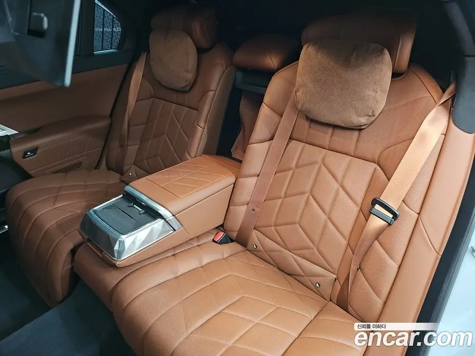 BMW 7 серия 2023 3.0 автомат (гидро), фото 20