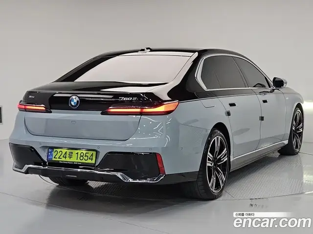 BMW 7 серия 2023 3.0 автомат (гидро), миниатюра 3