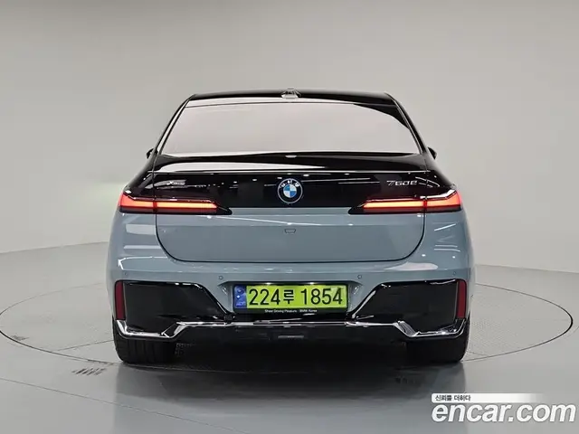BMW 7 серия 2023 3.0 автомат (гидро), миниатюра 4