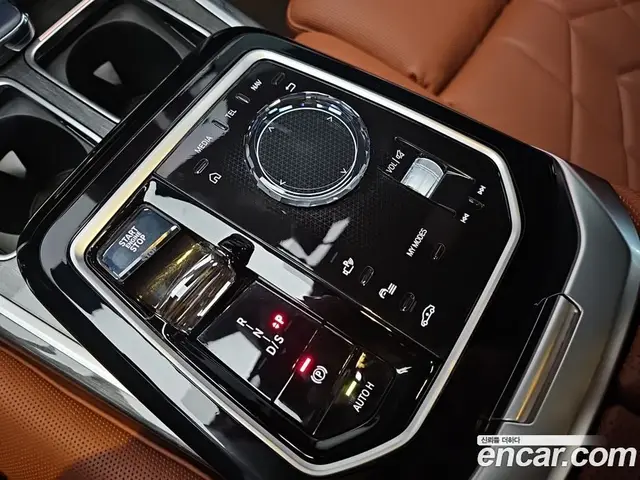 BMW 7 серия 2023 3.0 автомат (гидро), миниатюра 9