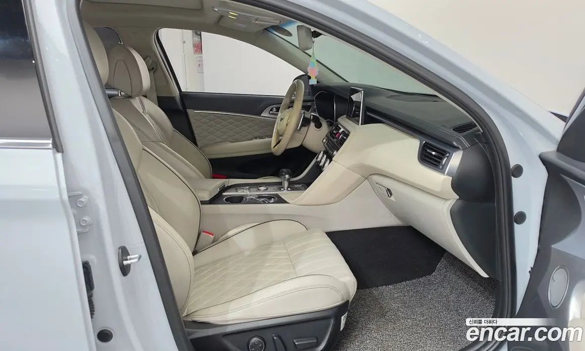 Genesis G70 2019 2.0 автомат (гидро), фото 16 Genesis G70 2019 2.0 автомат (гидро), фото 16