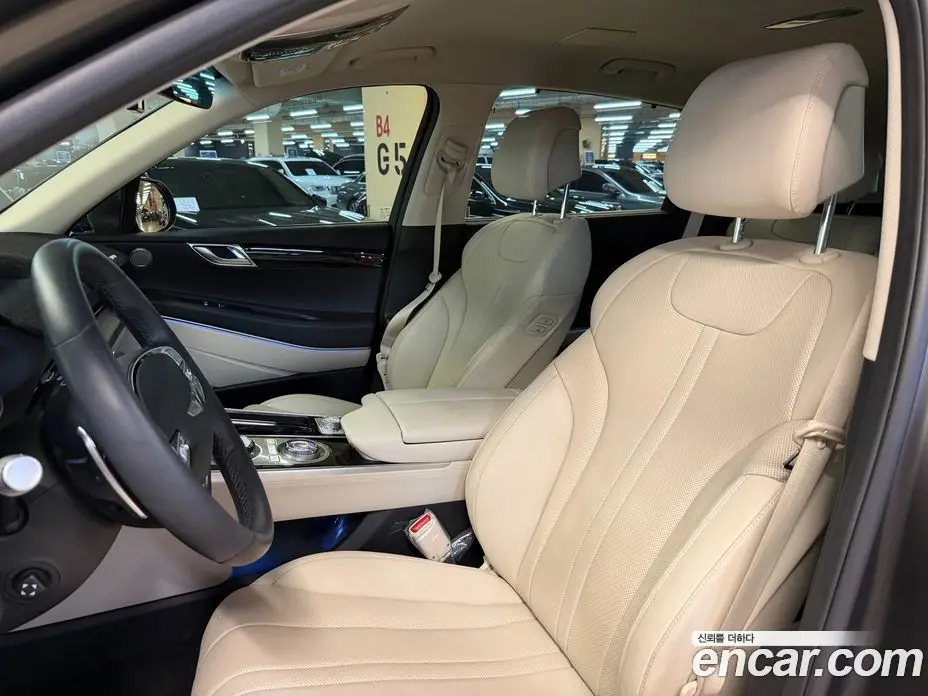 Genesis GV80 2023 2.5 автомат (гидро), фото 12 Genesis GV80 2023 2.5 автомат (гидро), фото 12