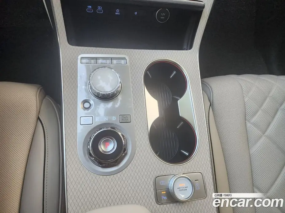 Genesis GV80 2024 2.5 автомат (гидро), фото 14