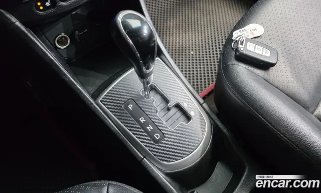 Hyundai Accent 2013 1.6 автомат (гидро), миниатюра 9