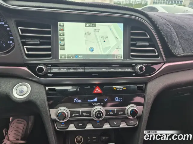 Hyundai Avante 2019 1.6 автомат (гидро), миниатюра 11