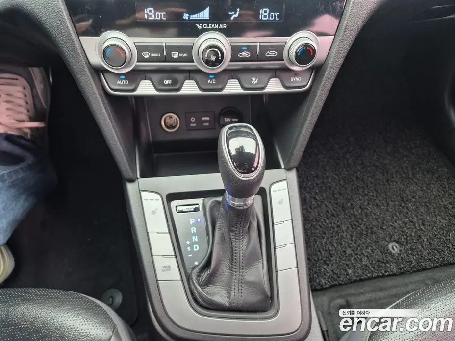 Hyundai Avante 2019 1.6 автомат (гидро), фото 15