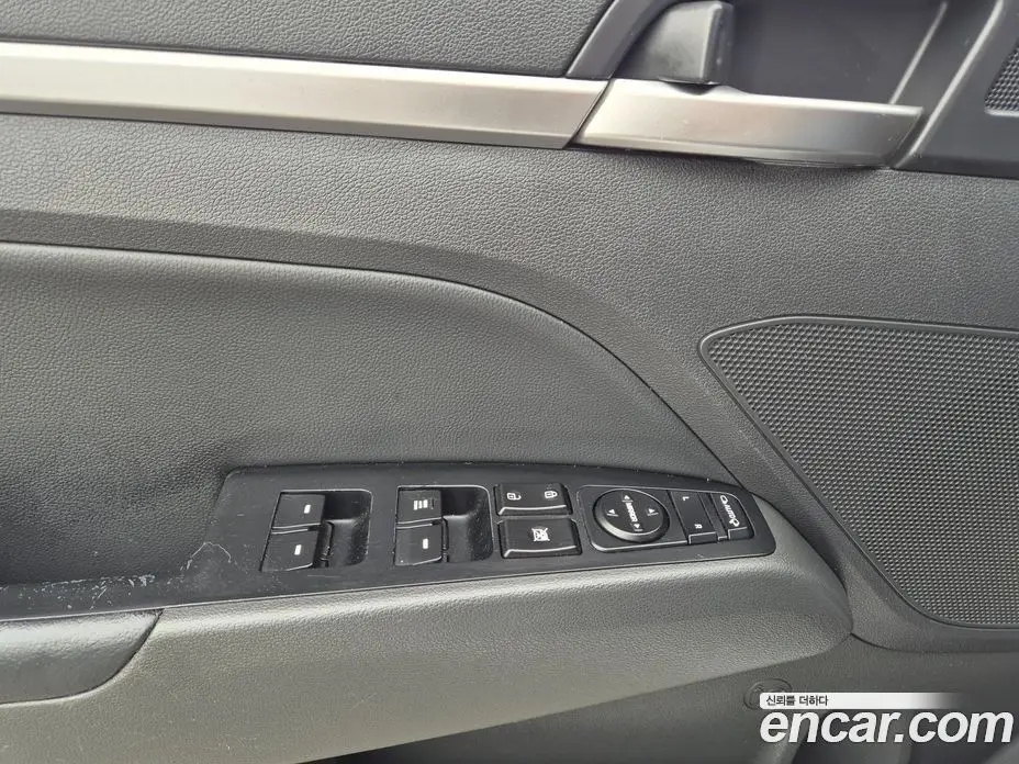 Hyundai Avante 2019 1.6 автомат (гидро), фото 16
