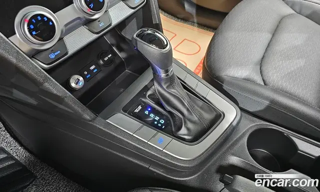 Hyundai Avante 2019 1.6 автомат (гидро), миниатюра 12