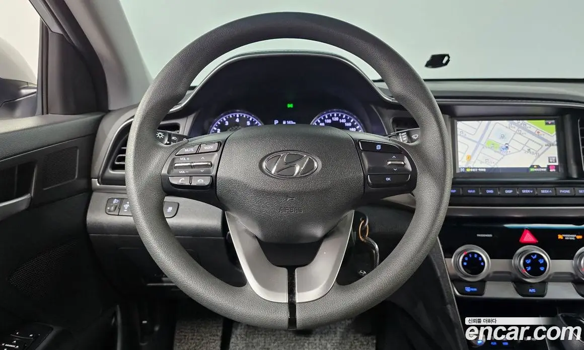 Hyundai Avante 2019 1.6 автомат (гидро), фото 19