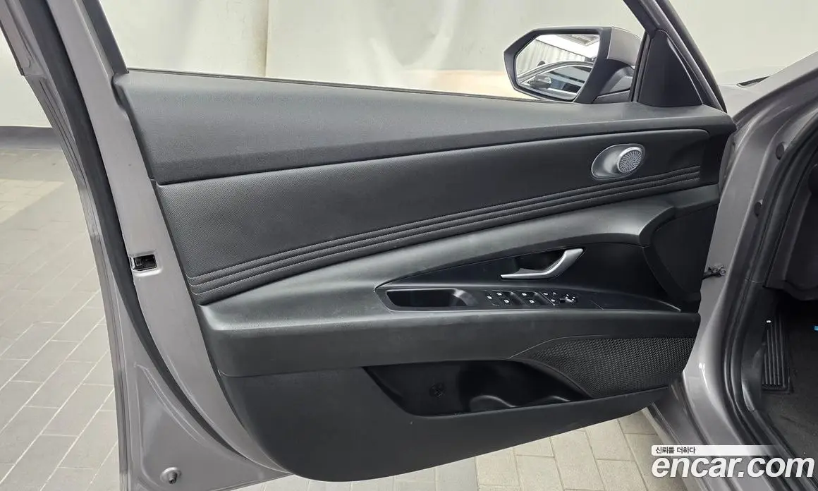 Hyundai Avante 2021 1.6 автомат (гидро), фото 14