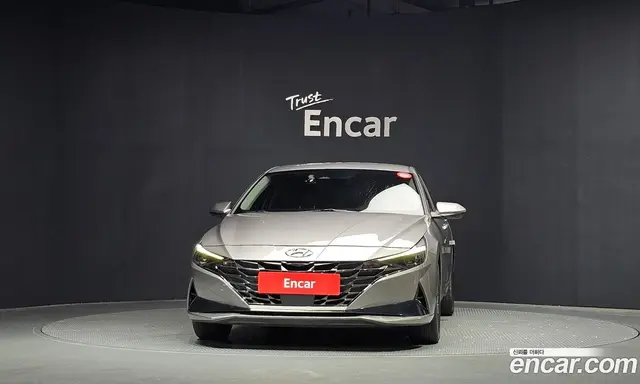 Hyundai Avante 2021 1.6 автомат (гидро), миниатюра 3
