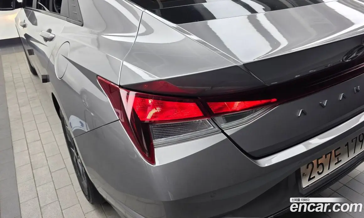 Hyundai Avante 2021 1.6 автомат (гидро), фото 9