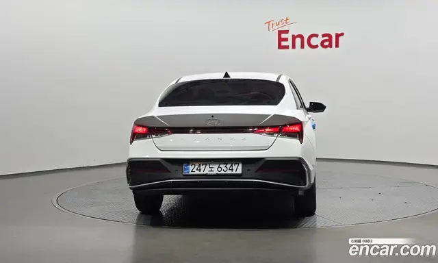 Hyundai Avante 2023 1.6 автомат (гидро), миниатюра 4